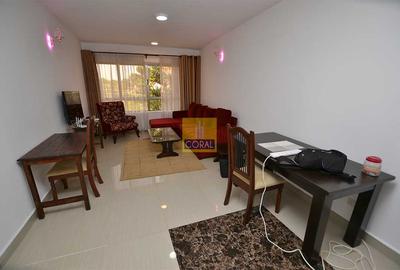 Furnished 1 Bed Apartment with En Suite in Nyari