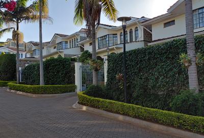 4 Bed Townhouse with En Suite in Westlands Area - 2