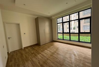 Serviced 3 Bed Apartment with En Suite in Riverside - 2