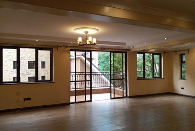 4 Bed Townhouse with En Suite in Lavington - 3