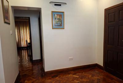 Serviced 1 Bed Apartment with En Suite at Off Mimosa Rd - 3