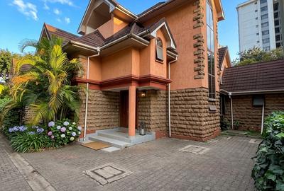 5 Bed Townhouse with En Suite in Kileleshwa