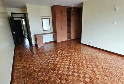 3 Bed Apartment with En Suite at Lavington