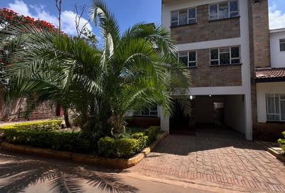 4 Bed Townhouse with En Suite in Kilimani