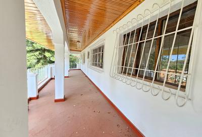 5 Bed House with En Suite in Gigiri - 2