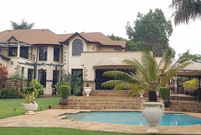 5 Bed House with En Suite at Runda Road - 2