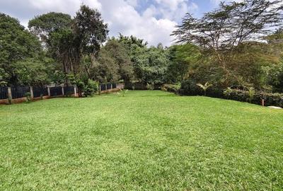 5 Bed House with En Suite in Ridgeways