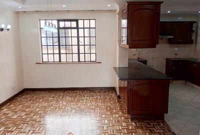 4 Bed Apartment with En Suite in Westlands Area