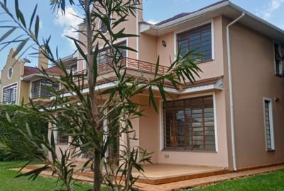 4 Bed Townhouse in Kiambu Road - 2