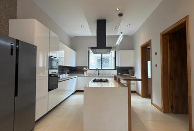 4 Bed Townhouse with En Suite at Loresho