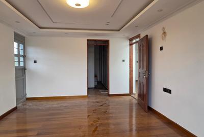 5 Bed Townhouse with En Suite at Kamakis - 4