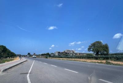 Land at Kikambala - Mombasa Malindi Highway - 2