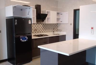 2 Bed Apartment with En Suite in Riverside - 4