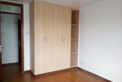 3 Bed Apartment with En Suite in Ruaka