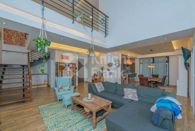 4 Bed Apartment with En Suite at Riverside Gardens - 2