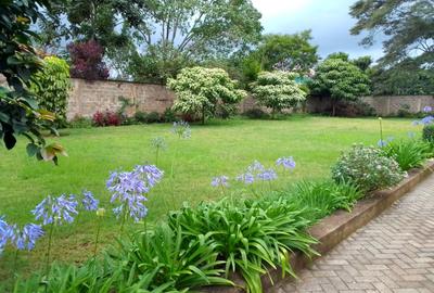 5 Bed Villa with En Suite in Runda - 2