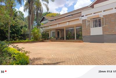 Commercial Property with Service Charge Included in Lavington
