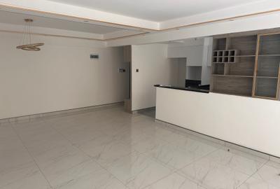 3 Bed Apartment with Gym in Kilimani