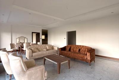 Furnished 3 Bed Apartment with En Suite in Kileleshwa