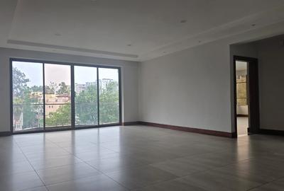 3 Bed Apartment with En Suite in Rhapta Road