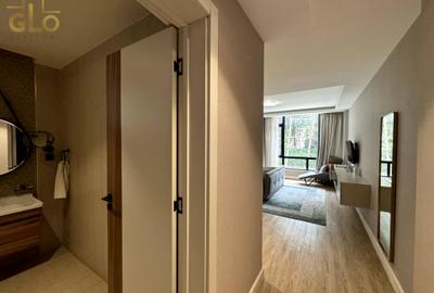 Furnished 3 Bed Apartment with En Suite in Brookside