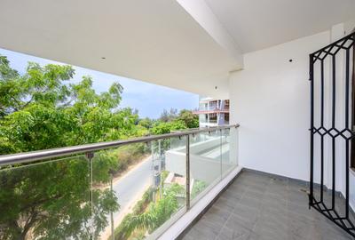 3 Bed Apartment with En Suite at Bungalows Road