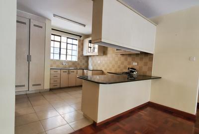 2 Bed Apartment with En Suite at Riverside Drive