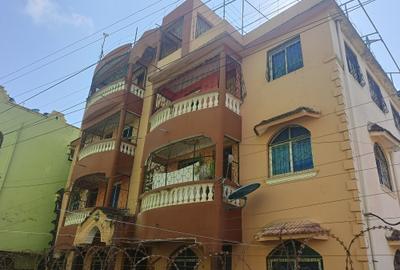 10 Bed Apartment with Borehole at Mwembelegza