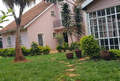 5 Bed Townhouse with En Suite at Gichugu Road - 2