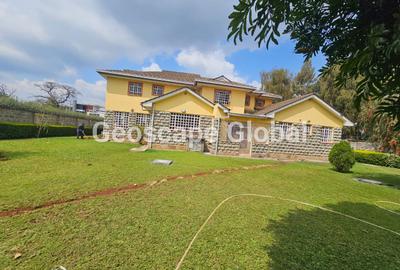 5 Bed House with En Suite in Runda - 2