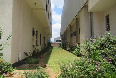 Warehouse with Service Charge Included at Tatu City - 3