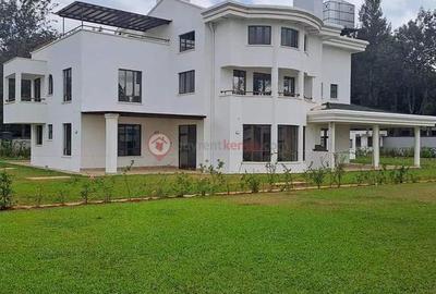 7 Bed House with En Suite at Karen