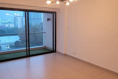 1 Bed Apartment with En Suite in Lavington - 3