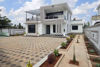 4 Bed House with En Suite at Thikaroad - 4