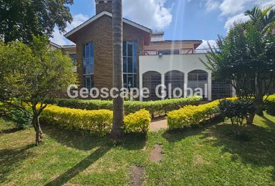5 Bed House with En Suite in Runda - 3