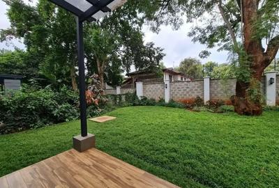 5 Bed Villa with En Suite at Lavington - 3