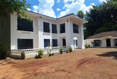 5 Bed House with Staff Quarters in Gigiri