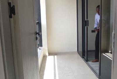 Serviced 2 Bed Apartment with En Suite at Westlands Road - 3