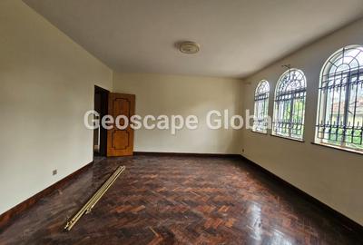 5 Bed House with En Suite in Lower Kabete