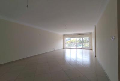 3 Bed Apartment with En Suite in Westlands Area