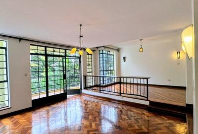 3 Bed Apartment with En Suite in Lavington