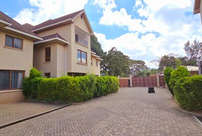 5 Bed Townhouse with En Suite at Kaputei Garden