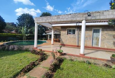 5 Bed House with En Suite in Runda - 3