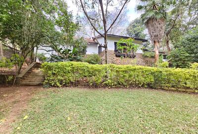 3 Bed House with En Suite in Lavington