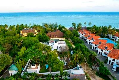 5 Bed Villa with En Suite at Diani