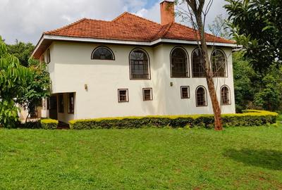 5 Bed House with En Suite at Runda