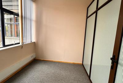 20 m² Office with Service Charge Included at Lenana Road