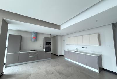 2 Bed Apartment with En Suite at Westlands - 3