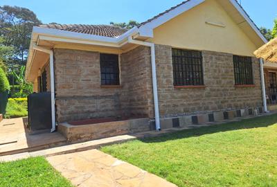 3 Bed House with Garden in Rosslyn