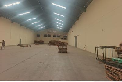 15,000 ft² Warehouse with Parking at Enterprise Road